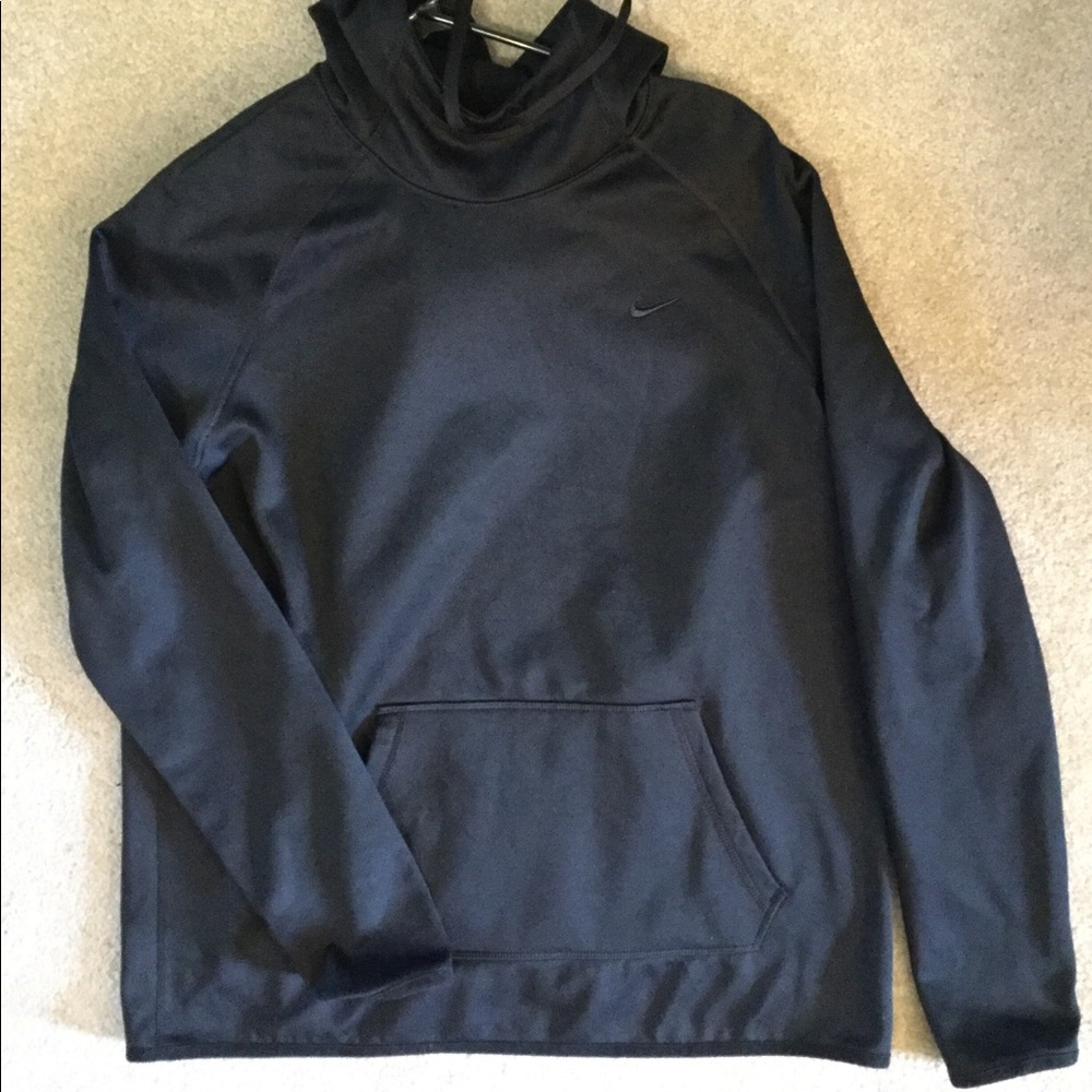 NEW!!! Black therma-fit Nike hooded sweatshirt